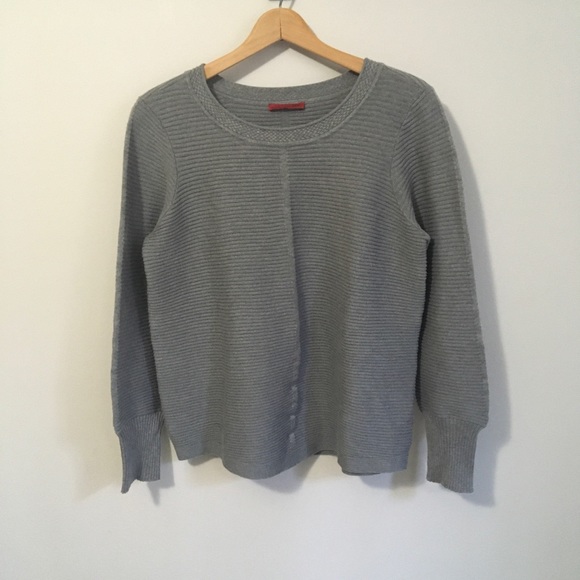 Red Sweaters - RED Gray Ribbed Sweater, size Medium, womens scooped neck long sleeve sweater